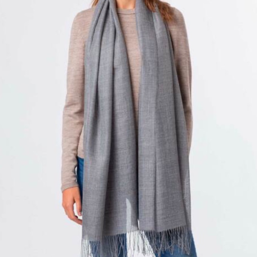 Alicia Adam Alpaca shawl